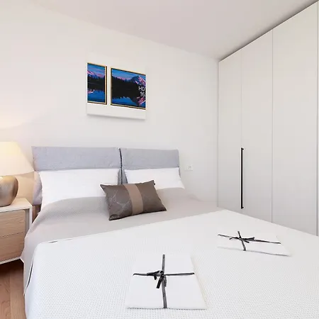 Luxury Twin Slatina Lägenhet