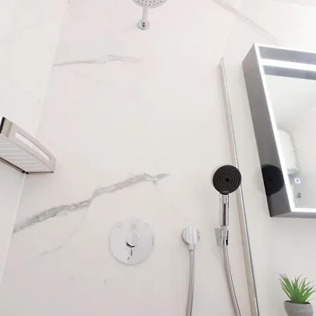 Luxury Twin Slatina Апартаменты *